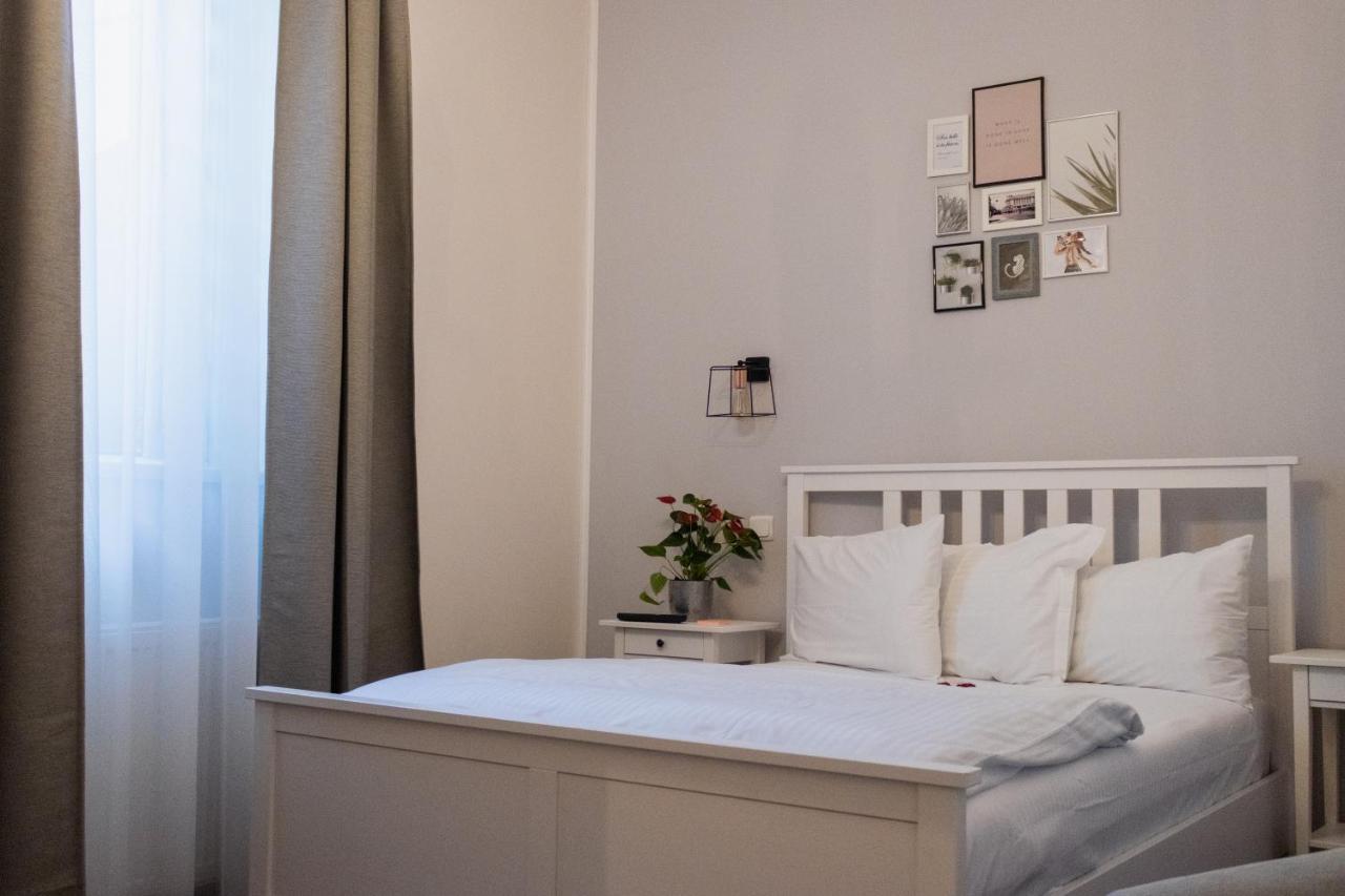 Maison 33 Букурещ Екстериор снимка