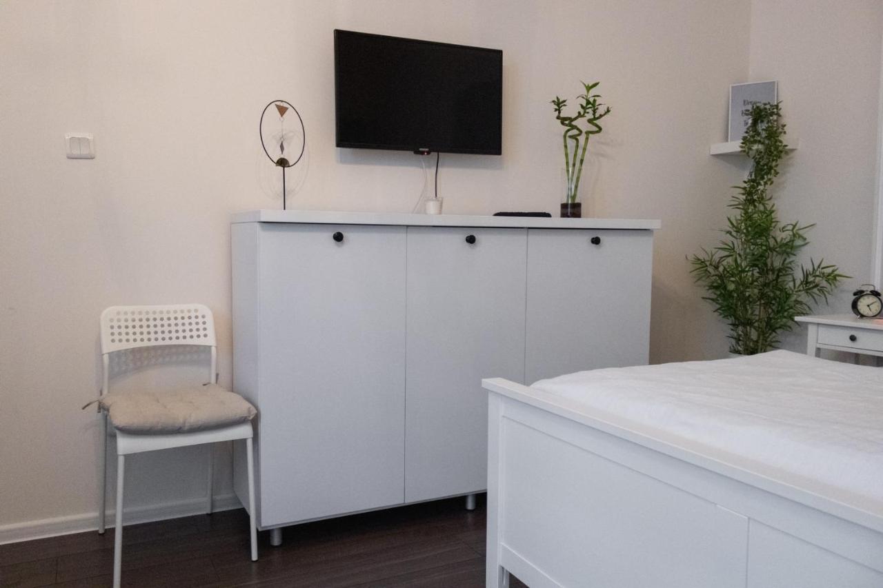 Maison 33 Букурещ Екстериор снимка