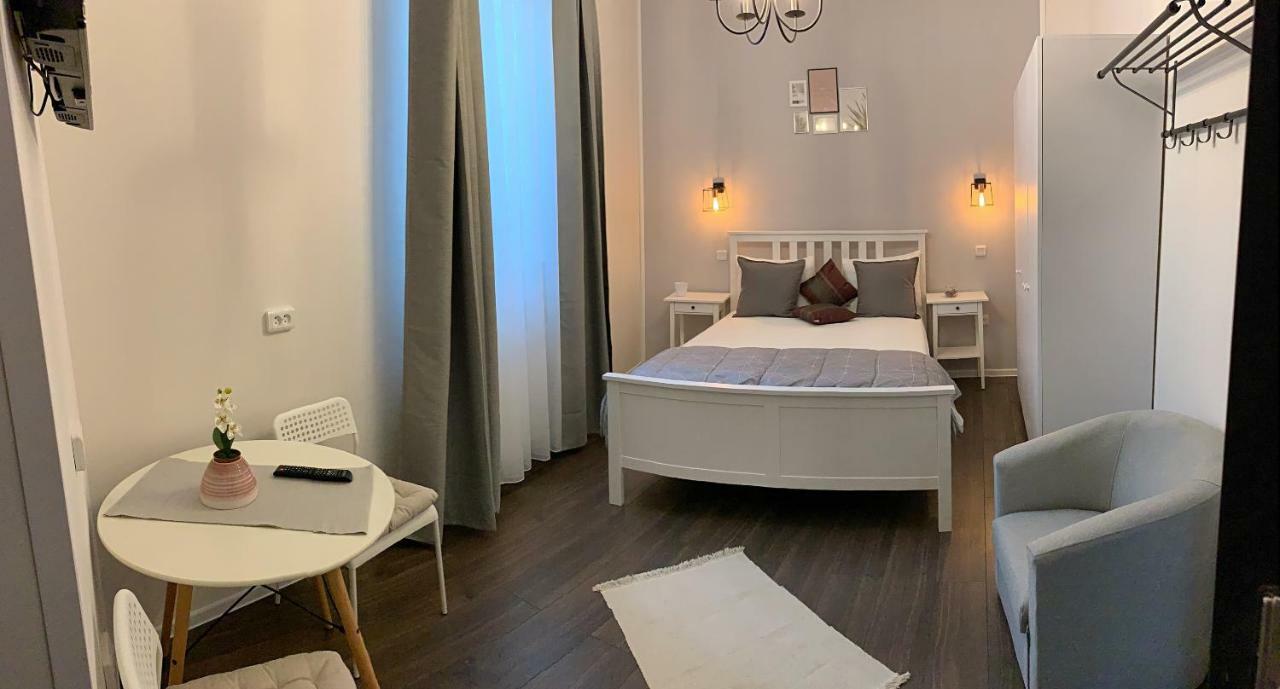 Maison 33 Букурещ Екстериор снимка