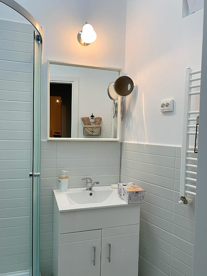 Maison 33 Букурещ Екстериор снимка
